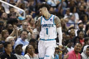 已缺阵3场！黄蜂主帅：三球已进行了少量训练 他每天都在变得更好